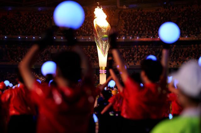 华体会体育下载-全运会疫情下成功开幕 跳水国羽隔离备战强势归来